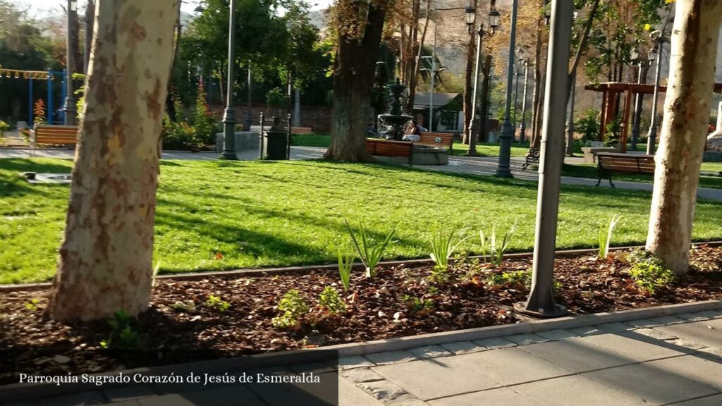 Parroquia Sagrado Corazón de Jesús de Esmeralda - Colina (Región de Santiago)