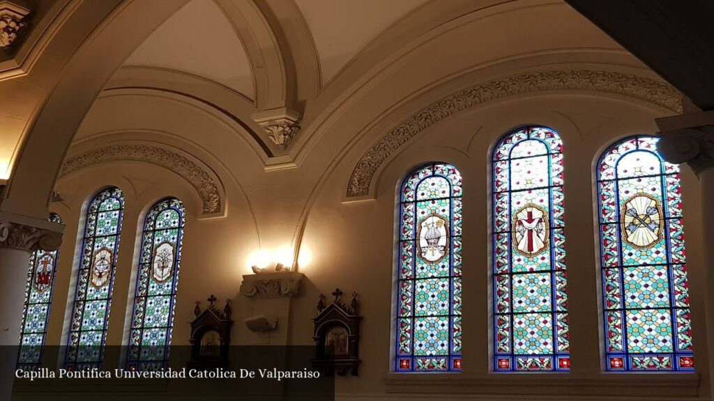Capilla Pontifica Universidad Catolica de Valparaiso - Valparaíso (Región de Valparaíso)