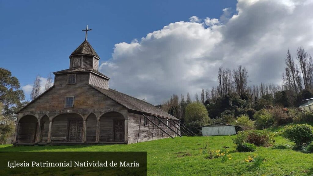 Iglesia Patrimonial Natividad de María - Puqueldón (Los Lagos)