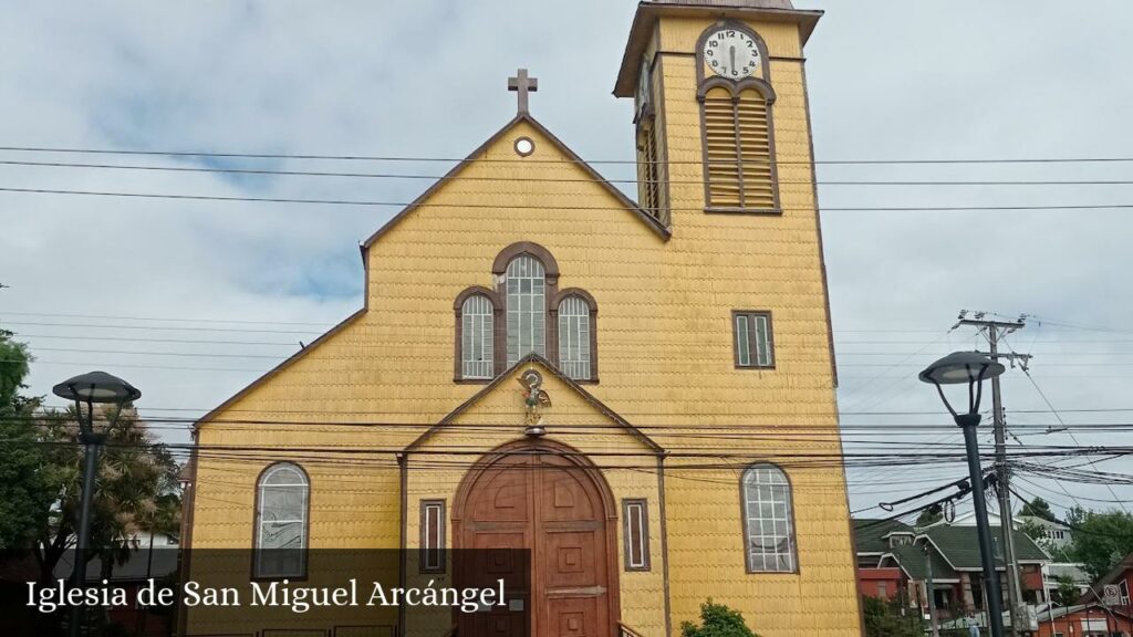 Iglesia de San Miguel Arcángel - Calbuco (Los Lagos)