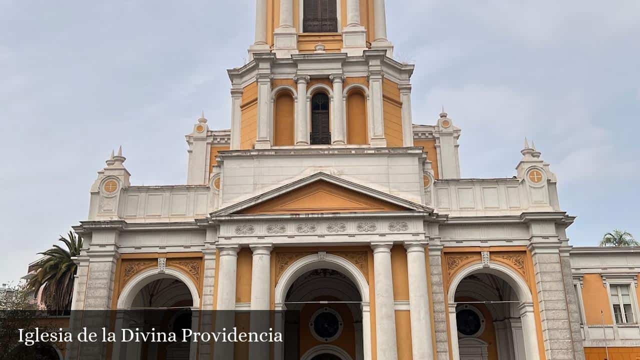 Iglesia de la Divina Providencia - Providencia (Región de Santiago ...