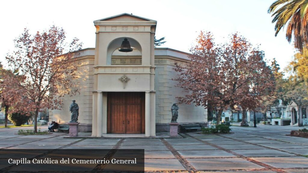 Capilla Católica Del Cementerio General - Recoleta (Región de Santiago)